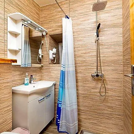 Comfortable 2* Krk Town